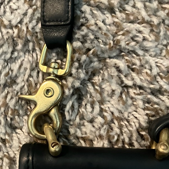 Vintage Coach Willis 9927 Black Leather W/Key Fob & Goldtone Hardware. - Picture 5 of 15